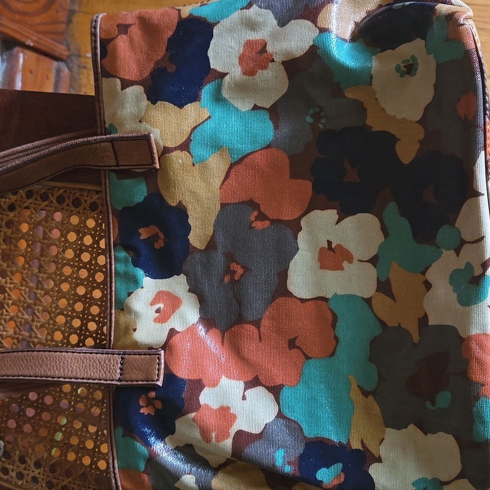 Fossil Leather Keyper Bag - Picture 5 of 7